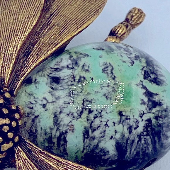 An Antique Gold Tone Bee  With A With A aqua Green And Blackish Stripe Body Pin - Picture 3 of 4